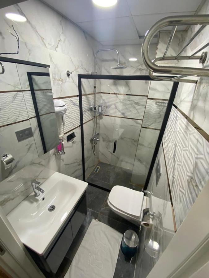 Black Palace Hotel Istanbul Bagian luar foto