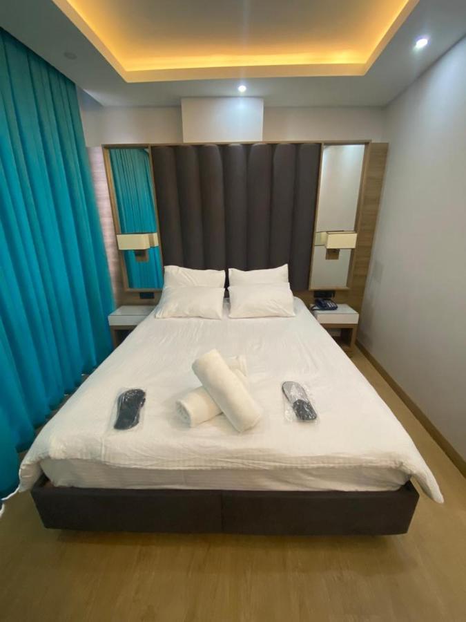 Black Palace Hotel Istanbul Bagian luar foto