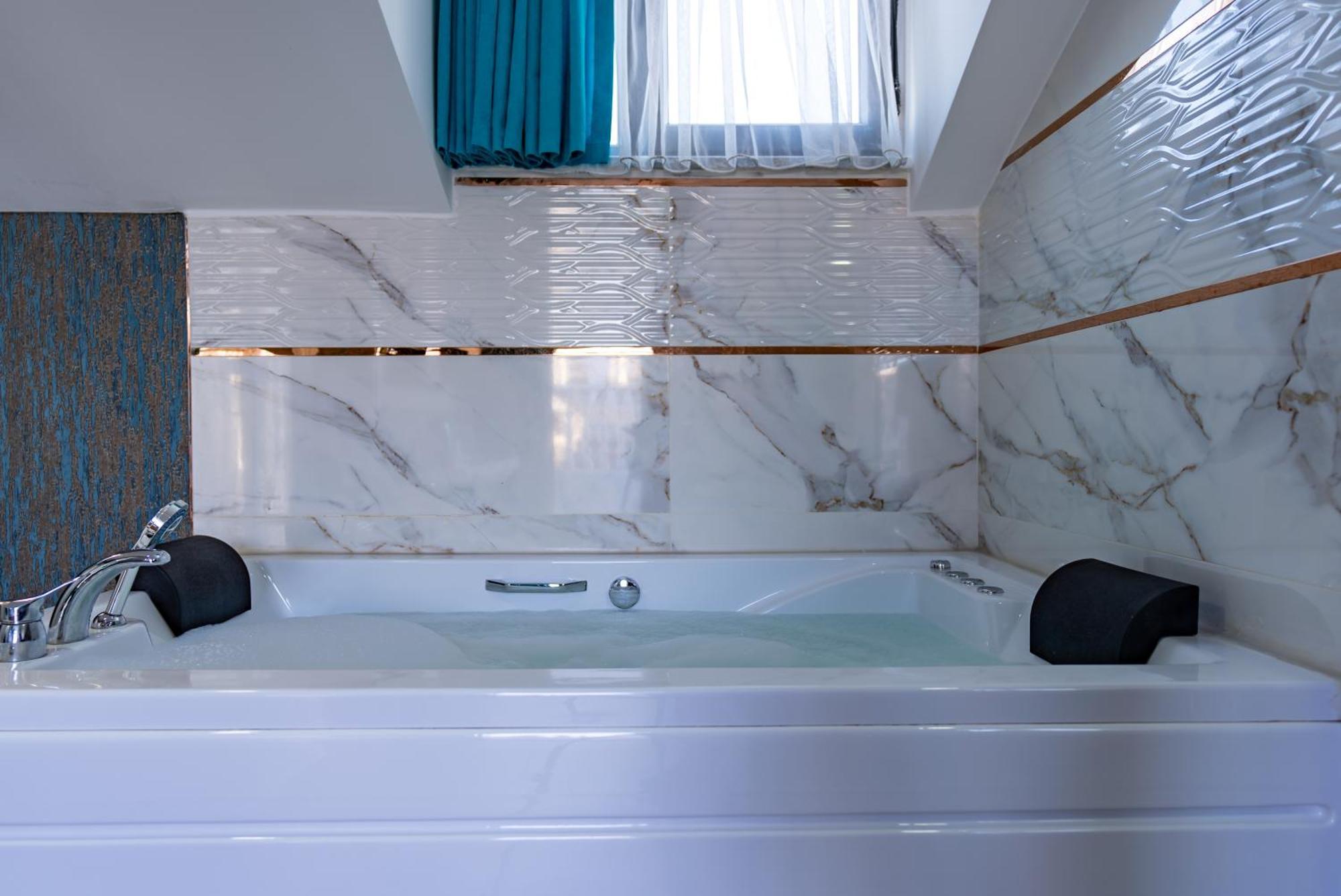 Black Palace Hotel Istanbul Bagian luar foto